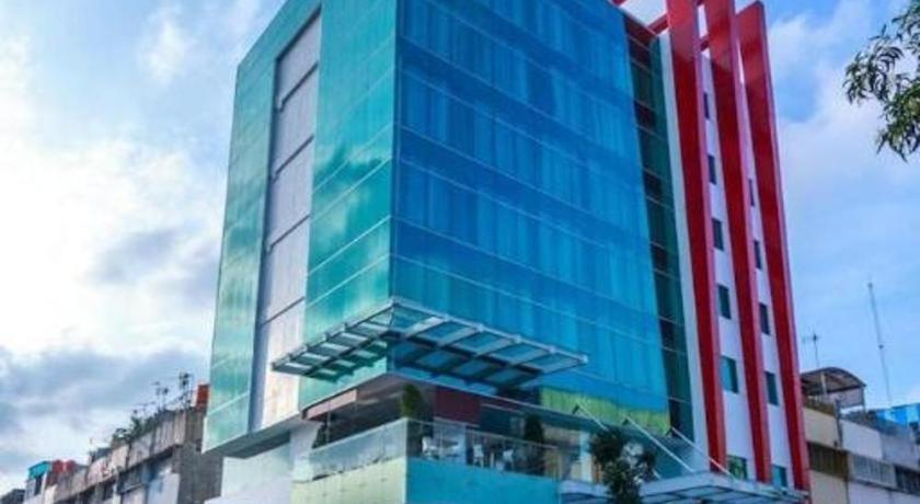 Redstar Hotel Jakarta Buitenkant foto